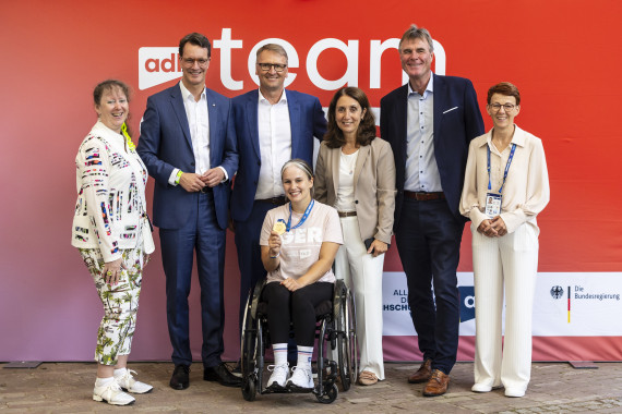 Gruppenfoto mit MP Hendrik Wüst