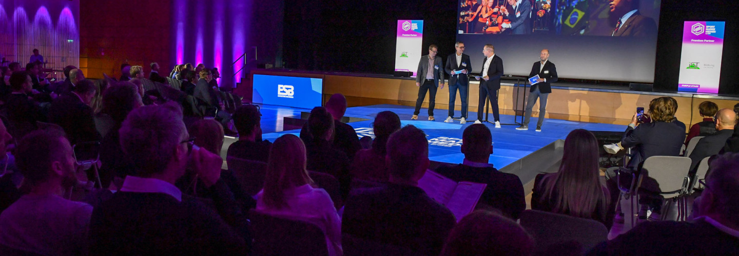 Hoeneß und Co.: SPORT MARKE MEDIEN versammelt Fußball-Spitze in München