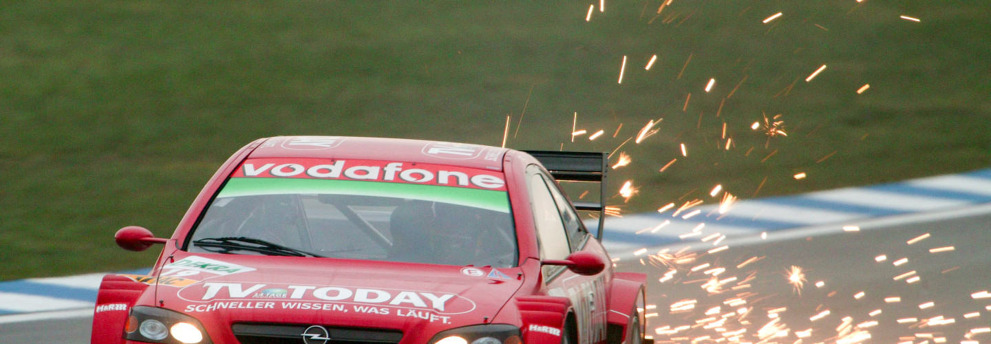 Bei der DTM am Nürburgring erleben die Fans einen Opel Astra V8 Coupé von Peter Dumbreck