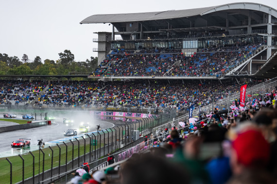 Ben Green begann das Rennen von der Pole-Position aus