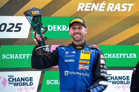 Erhielt den Pokal für den dritten Platz: René Rast