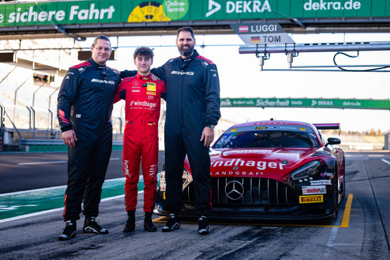 Tom Kalender (Mitte) nahm Markus Kuhn und Sebastian Vollmer mit über den Dekra Lausitzring