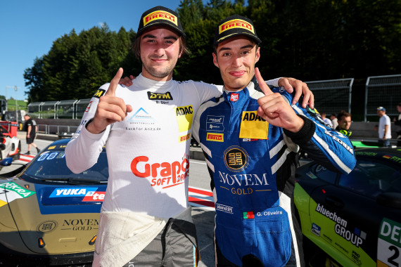 Ben Dörr und Guilherme de Oliveira strahlen nach ihrem Sieg