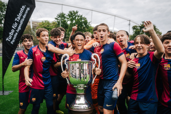 Porsche Fußball Cup 2025: Titelverteidiger FC Barcelona