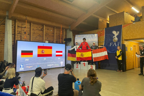 Siegerehrung Weltcup und EM Junior (vl Linus Eckenigk/GER, Sebastian Garcia/ESP, Michael Urban/AUT)