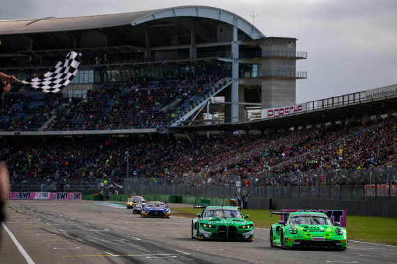 Mit dem Rennsieg beim Finale holte sich Ayhancan Güven die DTM-Krone