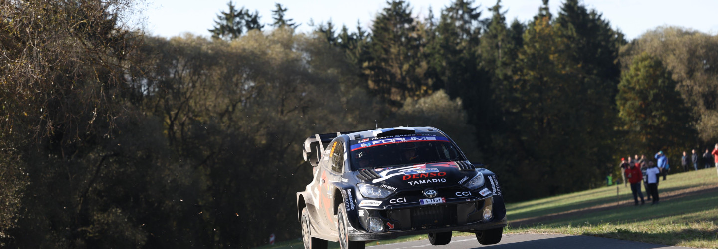 Kalle Rovanperä (Toyota GR Yaris Rally1) hat am Samstag die Führung bei der Central European Rally übernommen