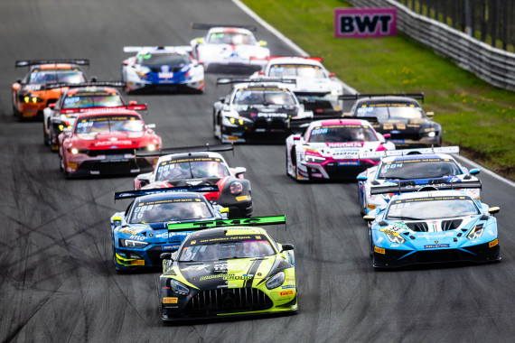 Hofft auf ein Top-Ergebnis: Moritz Wiskirchen im Mercedes-AMG / SR Motorsport by Schnitzelalm