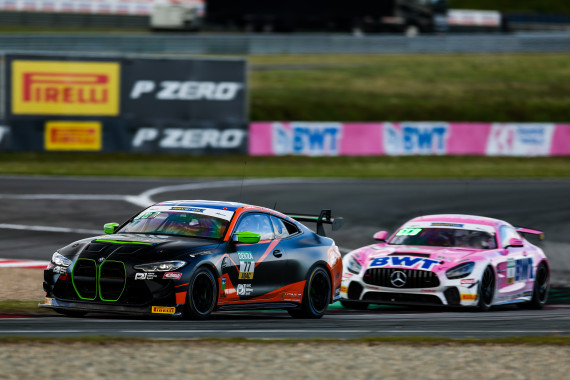 Diesen BMW M4 GT4 pilotiert Thomas Rackl
