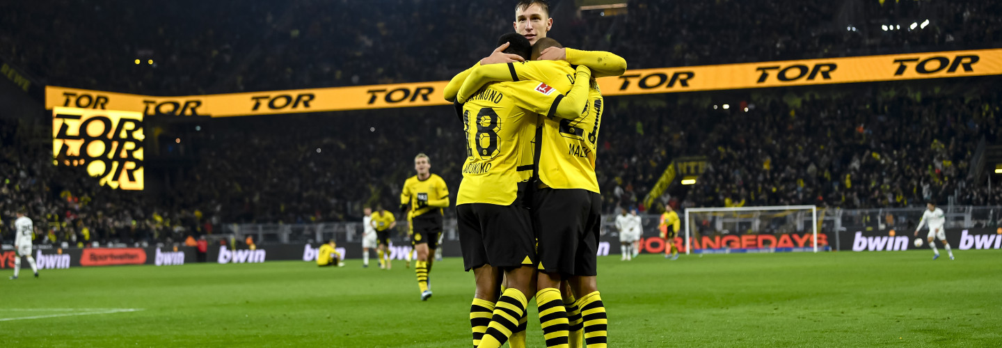 Westfalenstadion_bwin_Bande