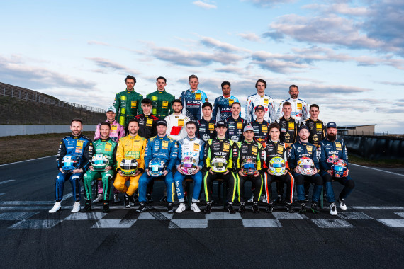 Ein Feld mit 24 der weltbesten Fahrer aus 12 Nationen stellt sich der Herausforderung DTM
