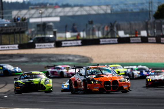 Tim Zimmermann und Leyton Fourie im BMW M4 GT3 Evo sind Tabellenzweite